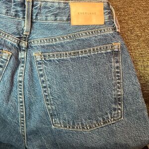Everlane 90s Curvy Cheeky Jean
